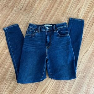 Abercrombie & Fitch Curve Love High Rise Skinny Jeans